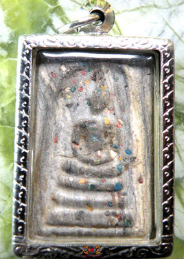 Amulette du Bouddha Phra Somdej (avec reliques). La Magie du Bouddha.