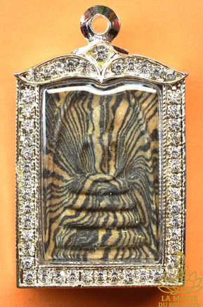 Amulette Phra Somdej Pim Chinabunchon "peau de tigre" – Très Vénérable Luang Phor Pae (1996) La Magie du Bouddha.