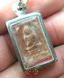 Petite amulette rouge du Bouddha Phra Somdej.