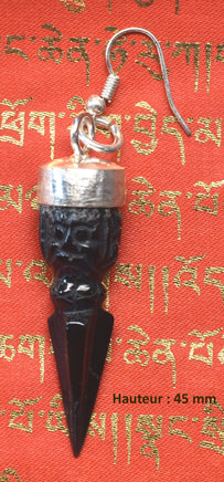 Boucles d'oreilles de Ngagpa Tibétain Phurba en obsidienne La Magie du Bouddha.