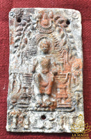 🙏🏽 Ancienne tablette votive bouddhiste Dvaravati en métal gris - Wat Phra Pathom Chedi La Magie du Bouddha.