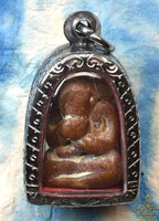 Amulette ancienne Phra Pikanet Pidta en cuivre – Protection et sagesse intérieure