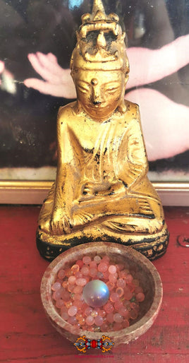 Bille bénie Look Geow et ringsels multicolores - Wat Phratat Nong Bua. La Magie du Bouddha.