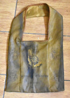 Sac de moine ancien du Wat Kositaram – Yant manuscrits de Luang Phor Kuay La Magie du Bouddha.