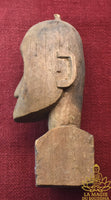 Sculpture indonésienne ancienne en bois - Visage tribal La Magie du Bouddha.