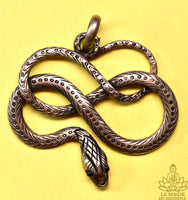 🐍 Pendentif artisanal népalais serpent entrelacé en alliage d'argent La Magie du Bouddha.
