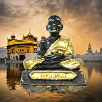 Statuette ancienne de Luang Phor Thuat avec Phra Siwali et perles reliques sarira