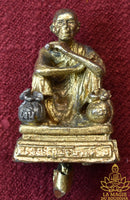 Statuette de fortune du Très Vénérable Luang Phor Koon Parisutho Roon Ruay Ruay Ruay (1995) La Magie du Bouddha.
