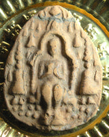 Tablette votive ancienne du Bouddha Maitreya.