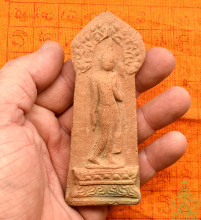 🪷 Tablette votive en terre cuite Bouddha debout Phra Leela La Magie du Bouddha.
