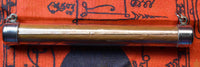 Takrut protecteur en cuivre gravé main – Très Vénérable Luang Phor Tim (Wat Pakraow – Ayutthaya) La Magie du Bouddha.