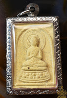 Amulette Phra Buddha – Vésak 2010, Université de Chulalongkorn La Magie du Bouddha.