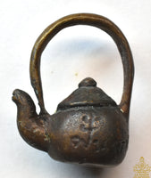 Amulette Phra Kling Ka Nam Cha – Théière de moine Phra Siwali – Luang Phor Moon Tithasilo – Wat Banjan (Sri Saket)