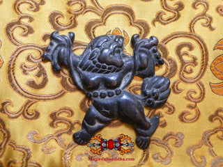 Grande amulette tibétaine thogchag ancienne lion des neiges. La Magie du Bouddha.