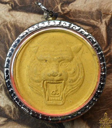 Amulette Luang Phor Thuat Yeb Talé Adaman (Phra Ajarn Jamnian, Wat Tham Sua, Krabi) La Magie du Bouddha.