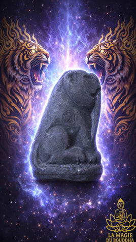 Amulette Tigre aux crocs de sabre – Vénérable Luang Phor Somchai du Wat Pariwat Ratchasongkram La Magie du Bouddha.