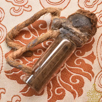 Flacon rituel ancien vaudou Thaï avec figurine humanoïde en cire - OBJET UNIQUE