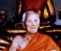 Amulette Phra Somdej – Luang Phor Perm (Wat Pom Kaew) – Édition limitée 2002 avec photo au dos