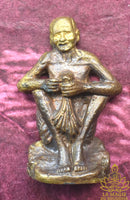 Amulette Roop Lor Luang Phor Suwang Thēwada Len Din – Roon Yim Rapsap (2012) La Magie du Bouddha.