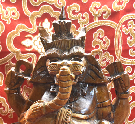 Statue indonésienne de Ganesh en bois précieux – Artisanat sacré d’Asie du Sud-Est La Magie du Bouddha.
