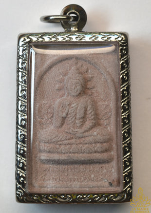 Amulette Phra Puttha Santisuk (Luang Phor Khao Analayo, Wat Barn Khao Bor, 2006) La Magie du Bouddha.