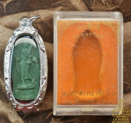 Amulette verte de Phra Siwali (Roon Poon Sap) du Wat Phrakat Tham La Magie du Bouddha.