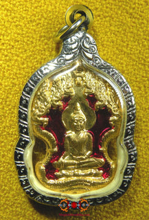 Belle médaille du Bouddha Phra Naphok - Wat Phratat Panom. La Magie du Bouddha.