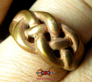 Bague de pouvoir Wen Philot Kop Jakawan Kaohor - Vénérable Phra Ajarn Pian Atayanön. La Magie du Bouddha.