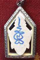 Amulette masque de Lersi en poudre sacrée Mae Takian – Très Vénérable Luang Phor Chuan