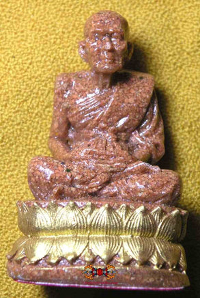 Statuette de luang phor thuat.