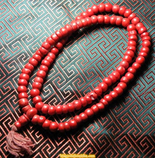 Mala en os de yack teinté : couleurs corail ou turquoise magiedubouddha