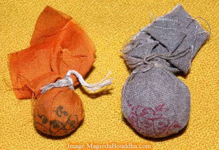 Billes de consécration bouddhistes Look Aum - Wat Lahanrai. La Magie du Bouddha.