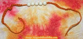 Bracelet de bénédiction Sai-Sin (porte bonheur) - Ajarn Sané. La Magie du Bouddha.