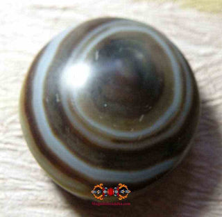 Gros oeil magique Tibétain en agate. magiedubouddha