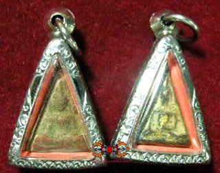 Amulette Phra Nang Phaya anciennes - Wat Gut Chompoo vendor-unknown