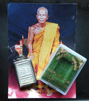 Amulette aux 3 Bouddha / Bouddha debout - Très Vénérable LP Djoy.