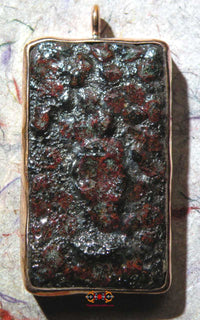 Grande amulette Phra Naphok en verre alchimique. magiedubouddha