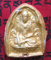 Amulette Tsa Tsa dorée du Bouddha de longue vie. magiedubouddha