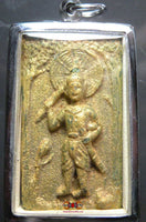 Amulette du bouddha debout par luang phor thongpoon. 