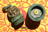 Amulette Chinoise vase de fortune au cochon d'or.