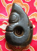 Amulette dragon du tibet en pierre météoritique.