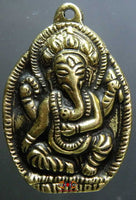 Grande amulette Népalaise de Ganesh. magiedubouddha