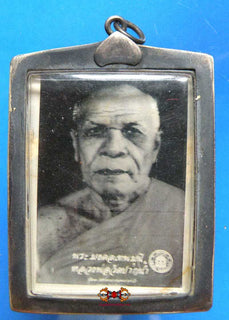 Grande amulette portrait du Très Vénérable LP Sodh du Wat Paknam. La Magie du Bouddha.