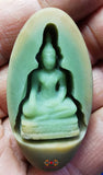 Amulette Thai du Bouddha Phra Nang Phaya en pierre sacrée Chinoise fluorescente Ye Ming Zhu.