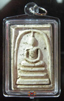 Amulette Thai Phra Somdej avec symbole Chinois du courage.