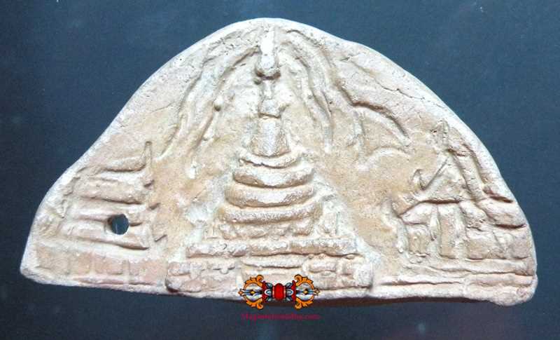 Amulette / Tablette votive - Wat Phratat Aree Khunchai.