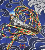 Amulette tibétaine phurba.