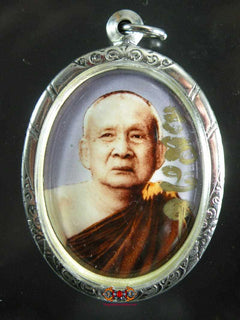 Grande amulette Roop Lor de Sa Sainteté Somdej Phra Sangharaj magiedubouddha