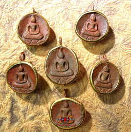 Amulettes Phra Somdej rondes en pierre-relique Hin Phratat. magiedubouddha
