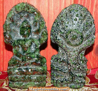 Statue Thai du Bouddha Phra Naphrok - Verre alchimique. vendor-unknown